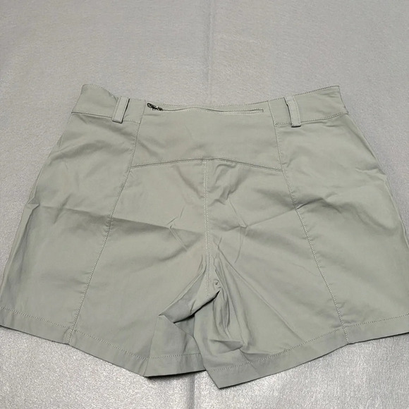 The North Face Shorts Womens 6 Belted Hybrid (H-3) - Picture 5 of 5